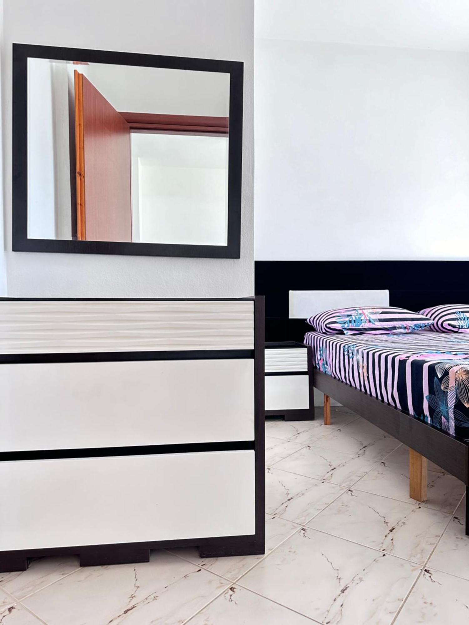 Tini Sea View Apartment Saranda Extérieur photo