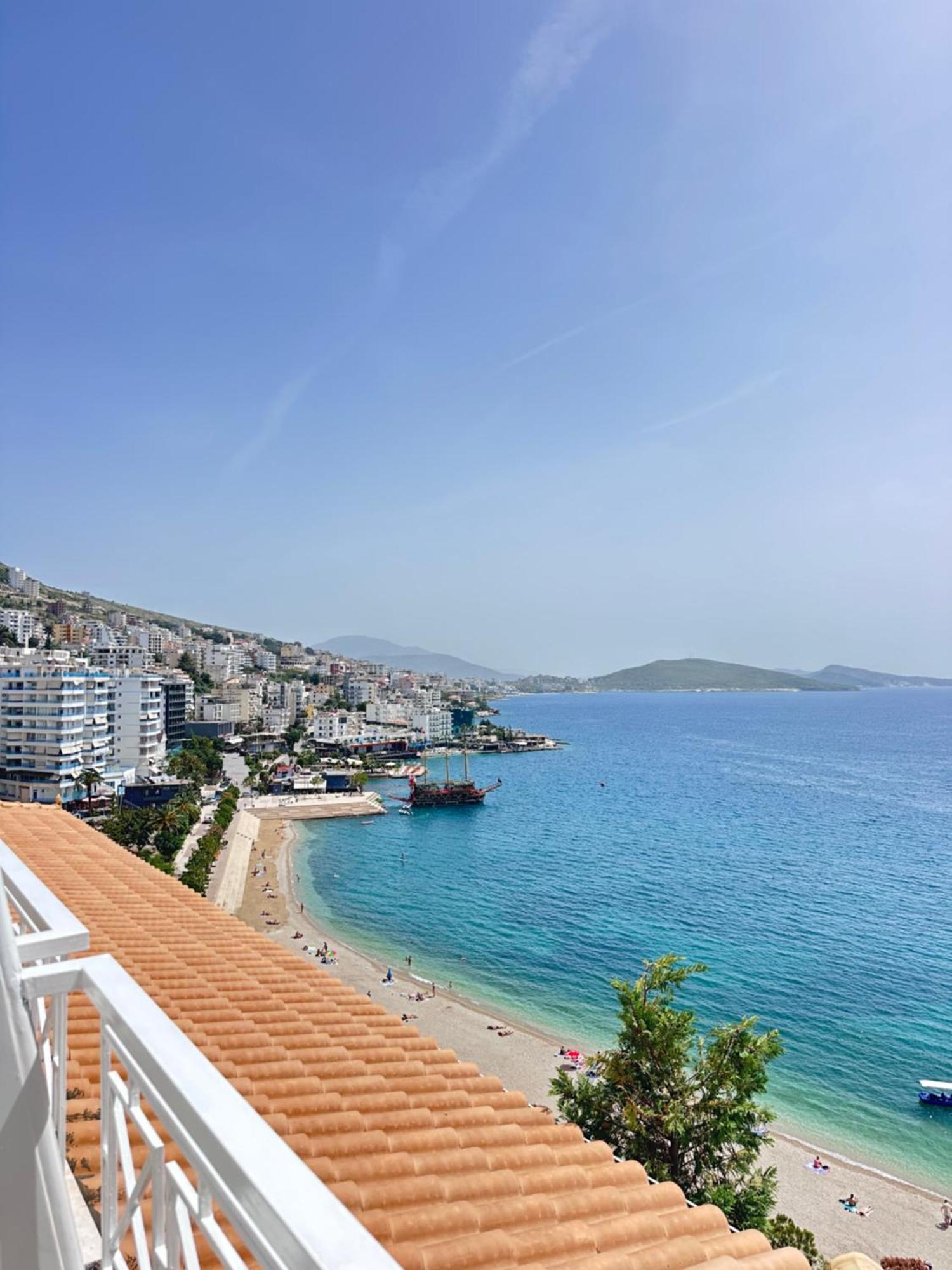 Tini Sea View Apartment Saranda Extérieur photo